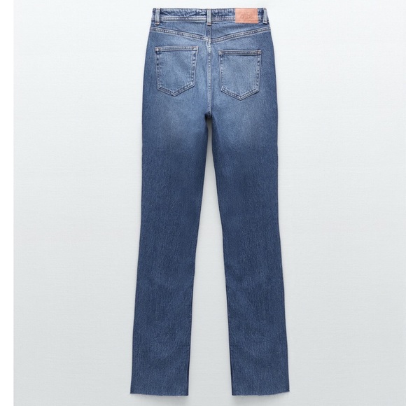Zara NWT Slim Fit High Rise Split Hem Flare Jeans 2 26 - Picture 7 of 12